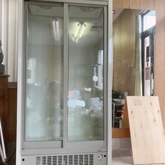 昭和レトロ 雑貨 ショーケース 買い漁り