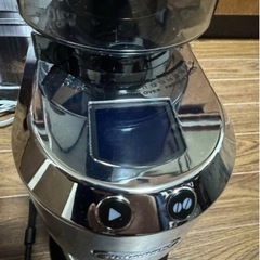 デロンギ　コーヒーグラインダー kg521j-mの画像