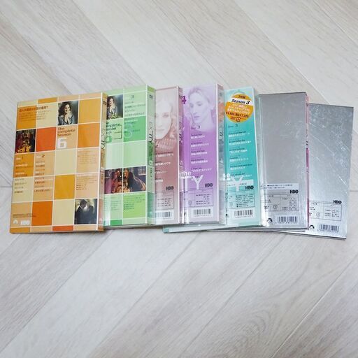 SEX AND the CITY DVD　1〜6　全巻 特製バニティバッグ付き 51yAClDhLML._UF350,350_QL50_.jpg