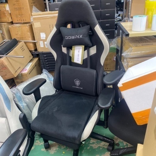 中古　ゲーミングチェア　オットマン付き