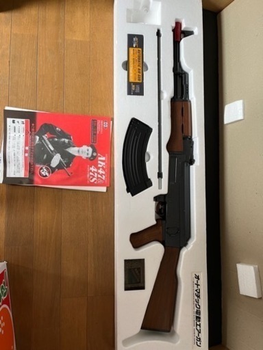 電動ガンとエアガン3丁セット。7日で受付締め切ります