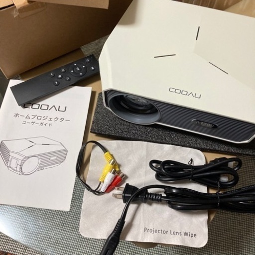 【受け渡し完了しました】スピーカー内蔵　プロジェクター　ホームプロジェクター