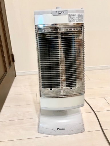 DAIKIN 遠赤外線暖房機 人気モデル・セラムヒートERFT11US 17年製