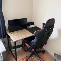 ゲーミングチェア 作業ディスク的な机
