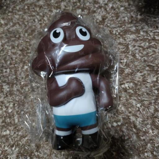 【MOLLY.ONLINE限定】ウンチマン ソフビドールタンクトップVer.\n\n
