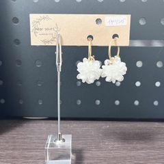 お好きなイヤリング 1つ￥800の画像