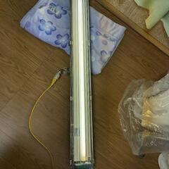 蛍光灯倉庫　駐車場物置き✨美品倉庫ガレージ物置100V屋外屋内車...