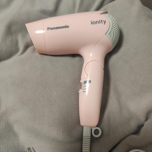【美品】人気のPanasonicヘアードライヤー2,000円→1,500円まで値下げです