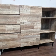 LOWYAの無垢材風リビング収納　美品　棚　ラック
