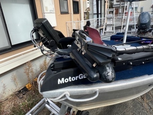 12ft Vハル　15馬力船外機　ライブスコープ　エコマップ