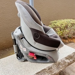 エールベベクルットチャイルドシートの画像
