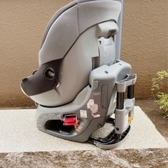 エールベベクルットチャイルドシートの画像