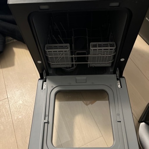 工事不要でシンク横に置けるタンク式食洗機「ラクアmini Plus」