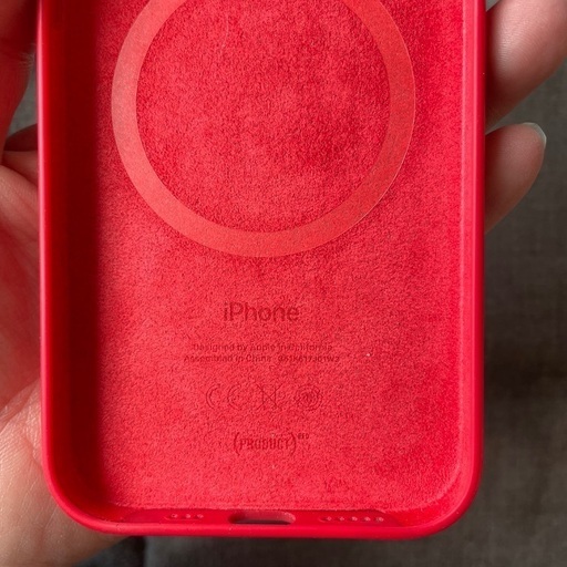 1/3夕方までに受け渡し　横浜駅から京急品川駅　極美品　Apple iPhone 12 / iPhone 12 Proシリコンケース RED MHL63FE/A