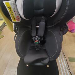 チャイルドシート くるっと回転 新生児から使用可能