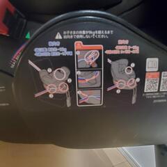 チャイルドシート くるっと回転 新生児から使用可能の画像