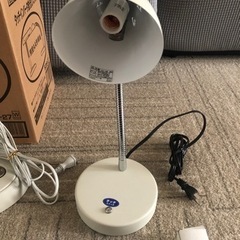 新品★ 蛍光灯電気スタンド・２点セットの画像