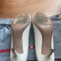 PRADA プラダ パンプス 白 ホワイト シューズ 23.5cm 23.0cm 23cm MILANO VERNICE BIANCO T075 履きやすい かっこいい かわいい スリム オシャレ お手頃 お得 格安 激安 破格 特価 特売 セール の画像