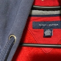 TOMMYHILFIGERトミーヒルフィガーメンズロゴパーカーとラガーシャツの画像