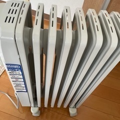 【美品】 デロンギオイルヒーター R731015EFの画像