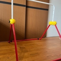 鉄棒 室内 ツムラこども鉄棒 耐荷重70kg 組立不要 高さ70cmから 日本製 逆上がりのコツDVD付の画像