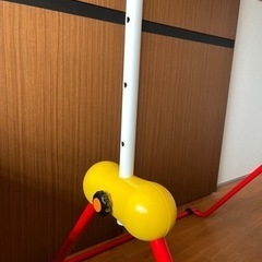 鉄棒 室内 ツムラこども鉄棒 耐荷重70kg 組立不要 高さ70cmから 日本製 逆上がりのコツDVD付の画像