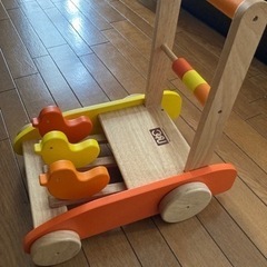 カタカタ　手押し車