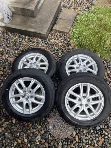 タイヤ　アルミホイール　4本セット