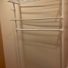 無料！ニトリつっぱり収納5000円の品物の画像