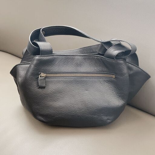 B.stuff　本革ハンドバッグ