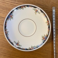 Wedgwood ソーサーの画像