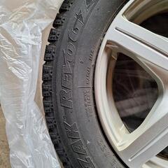 スタッドレスタイヤ　BRIDGESTONEの画像