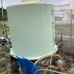 貯水タンク