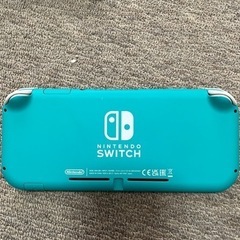 任天堂Switchライト本体とソフトの画像