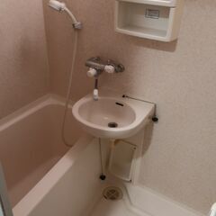 OneLife田町コミュニティー【▼三田ベルジュビル至近，□浴室乾燥機，2口コンロ】 − 東京都