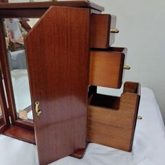 木製ジュエリーボックスの画像
