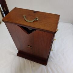 木製ジュエリーボックスの画像
