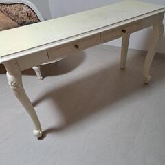 【引き取り済】可愛いアンティークソファーとテーブル、椅子セットの画像