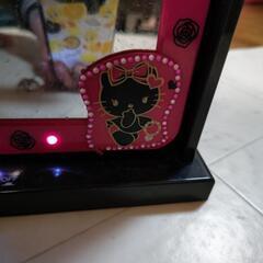 至急   大阪から(10月30日から11月4日まで)キティちゃん鏡の画像