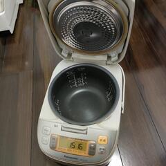 炊飯器　パナソニック　SR-HC103の画像