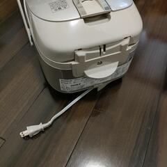 炊飯器　パナソニック　SR-HC103の画像