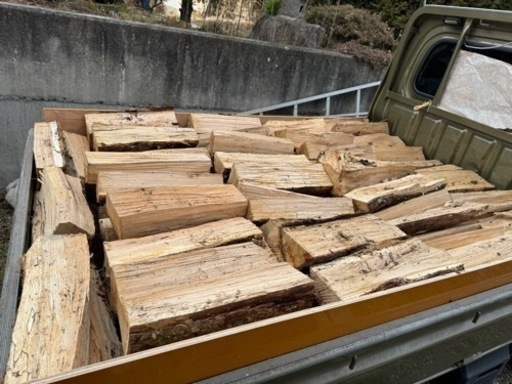 ナラ　40センチ軽トラ1台　配達します