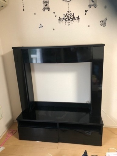 テレビ台　色黒