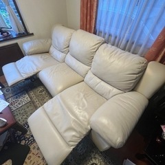 INCANTO リクライニングソファの画像