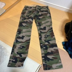 GAP 迷彩パンツ