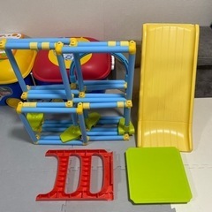 トーマス 滑り台ジャングルジムの画像