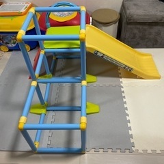 トーマス 滑り台ジャングルジムの画像