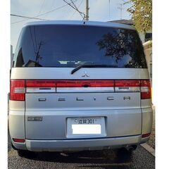 【取引終了】H20年式三菱 デリカD5 2400cc ガソリン FF８人乗り 車検1年以上　無事故車 個人出品　パドルシフト ミニバン 車中泊の画像