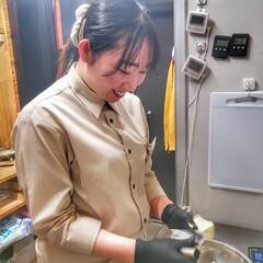 【カフェのホールスタッフ、ドリンク作り等♪】パフェテリア BLANCOの画像