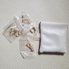 2024　スリーコインズ　福袋　ピアス　新品